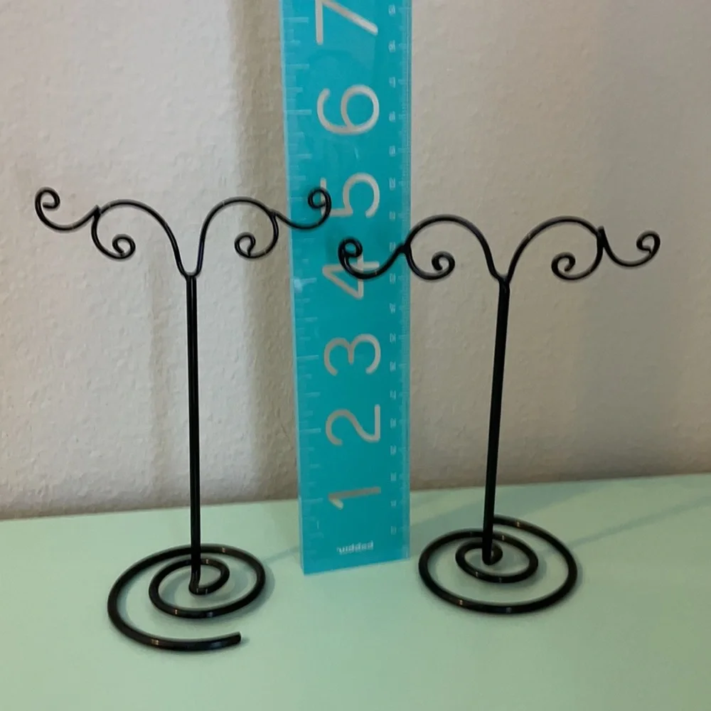 🛍 2 Earring Holders